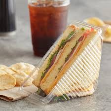 Sandwich Wedge Container – 7.25″ x 3.63″ x 2.75″, 300 pcs,