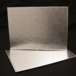 Half Slab Cake Board – 13-1/4″ x 18-3/4″ x 1/2″, Silver, 25/Case